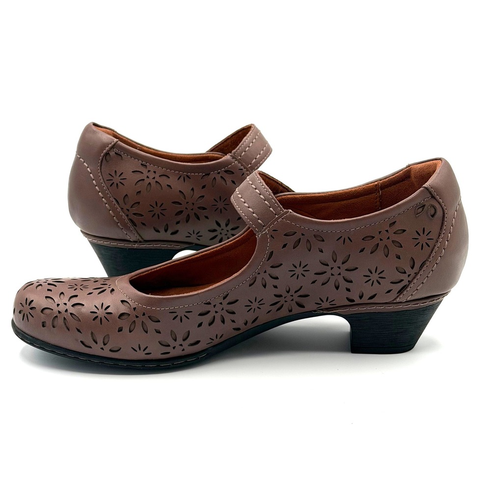 Cobb Hill Leather Mary Jane Pumps Womens 9M Brown Floral Laser Cut Comfort Heel - Picture 5 of 10